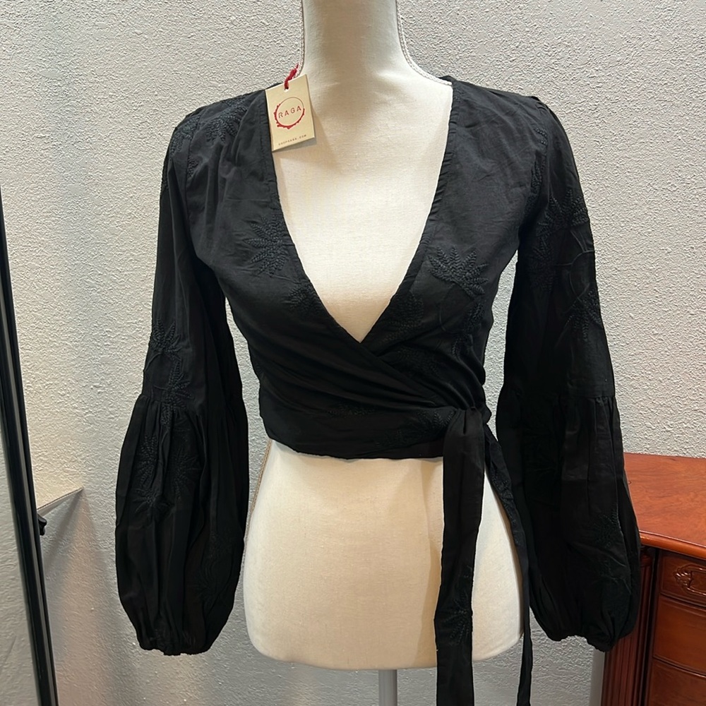 Anthropology raga, true rap, top with crochet black on black detail/ puff sleeve